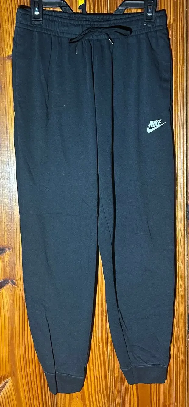 Nike Women’s black joggers performance fleece swoosh athletic Athleisure medium